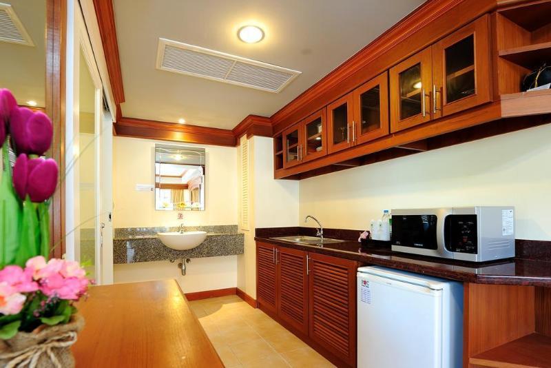 Chaba Kata Beach Hotel 외부 사진